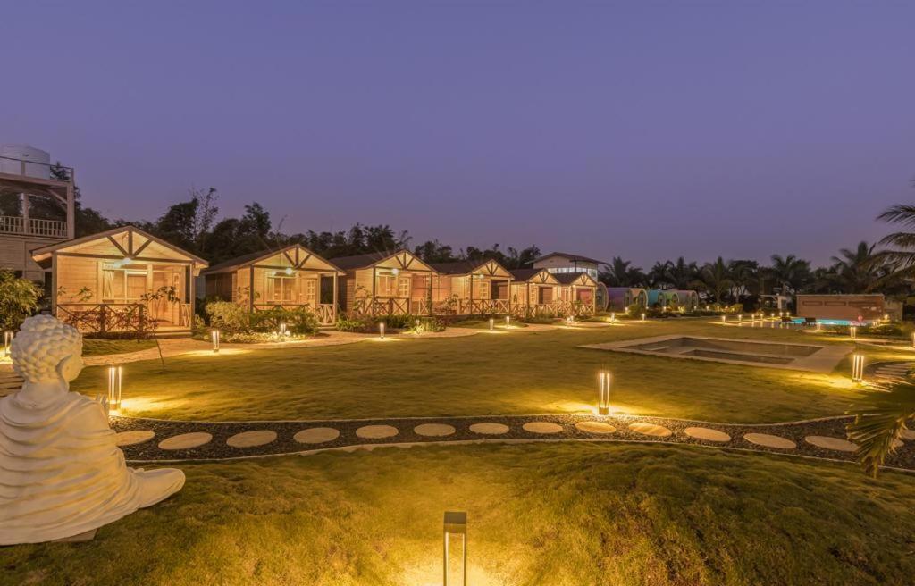 Waterscape Retreat Girnāre エクステリア 写真