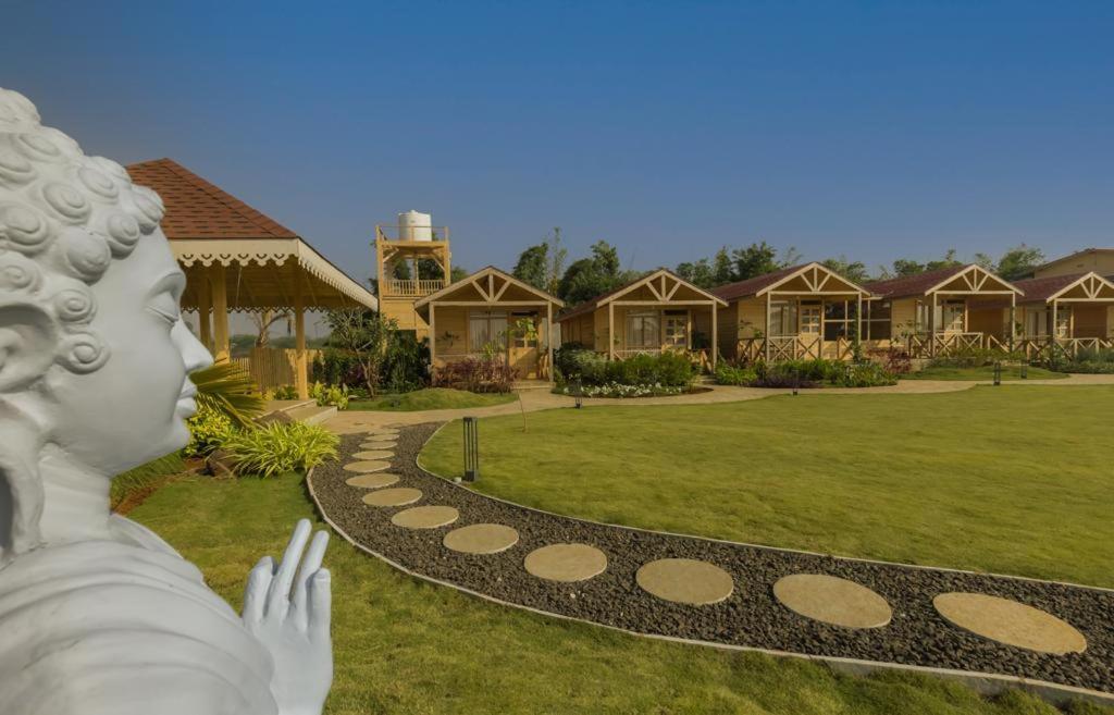 Waterscape Retreat Girnāre エクステリア 写真