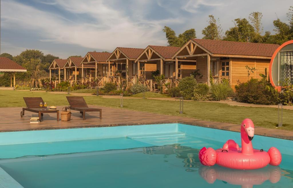 Waterscape Retreat Girnāre エクステリア 写真